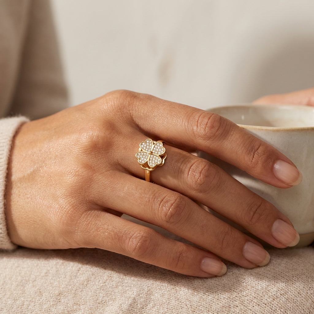 Lucky - Žena s prstenecm